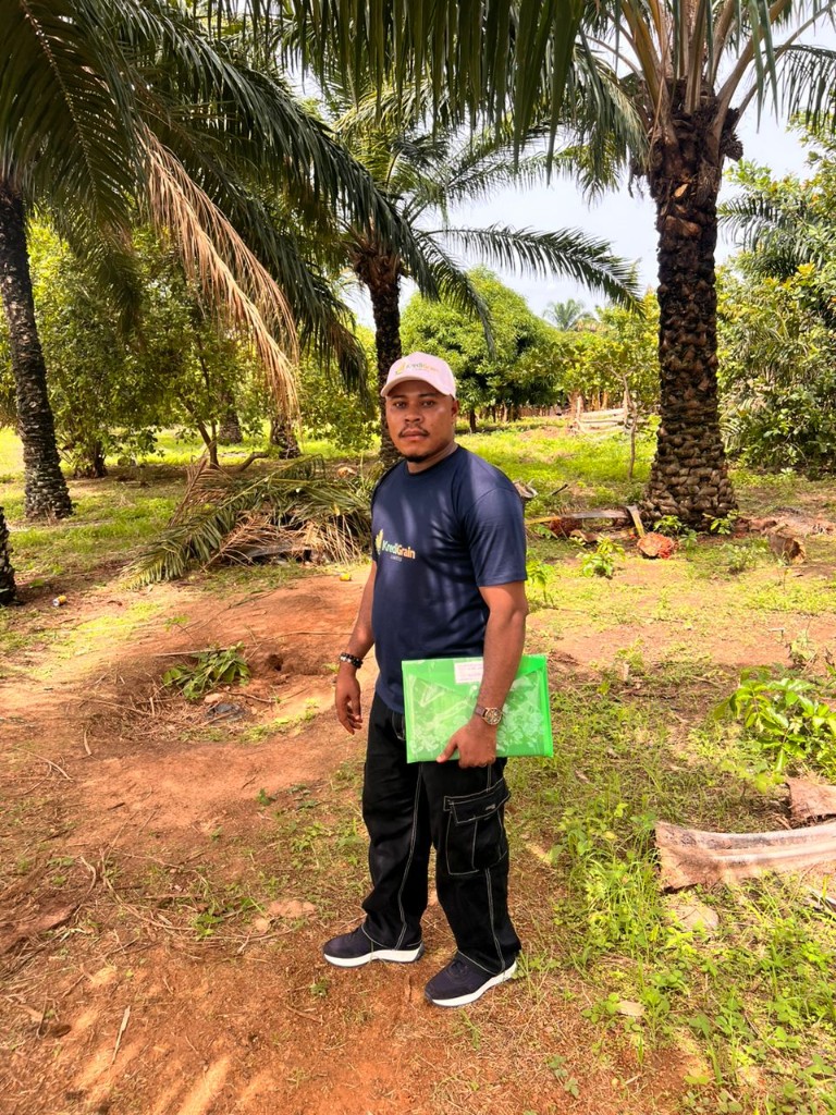 KrediGrain representative at a pilot site